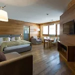 Sottovento Luxury Hospitality Μπόρμιο