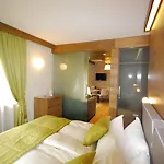Ξενοδοχείο Sottovento Luxury Hospitality 4*