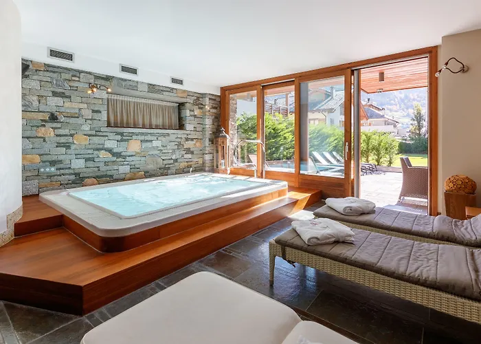 索托万多豪华酒店 博尔米奥