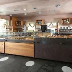 Sottovento Luxury Hospitality מלון בורמיו