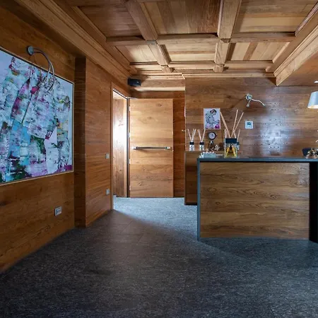 Sottovento Luxury Hospitality Μπόρμιο